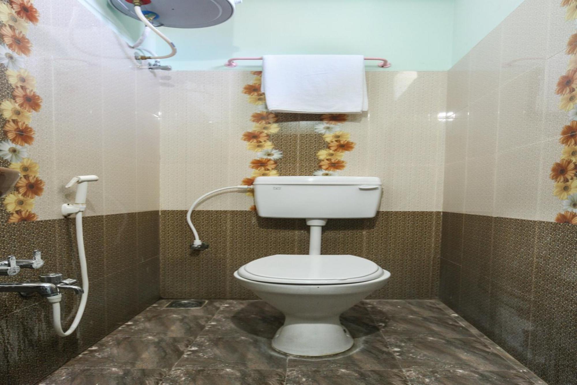 Oyo Modern Guest House Ченнаї Екстер'єр фото